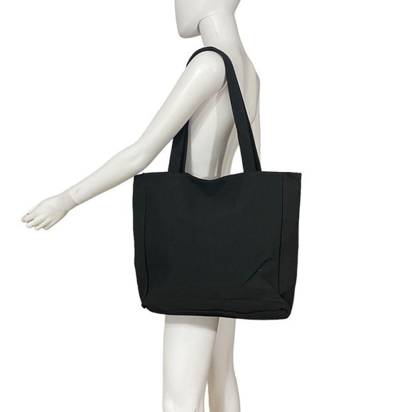 Oaxaca México Black Floral embroidered tote bag
New - Picture 3 of 8